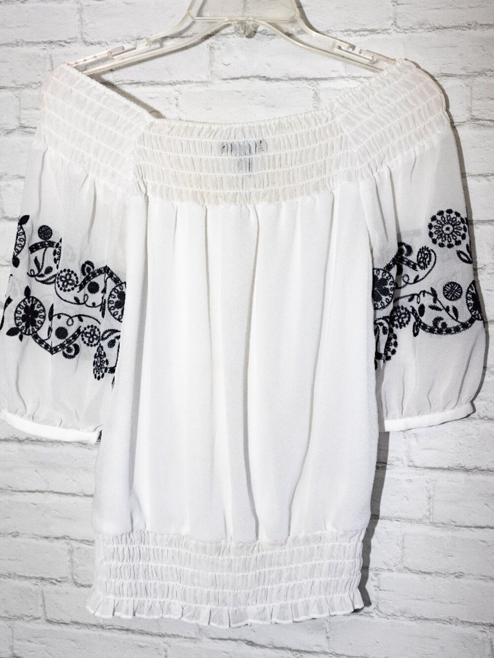 90s Retro Alfani White Off-Shoulder Peasant Top – Size 2 Petite